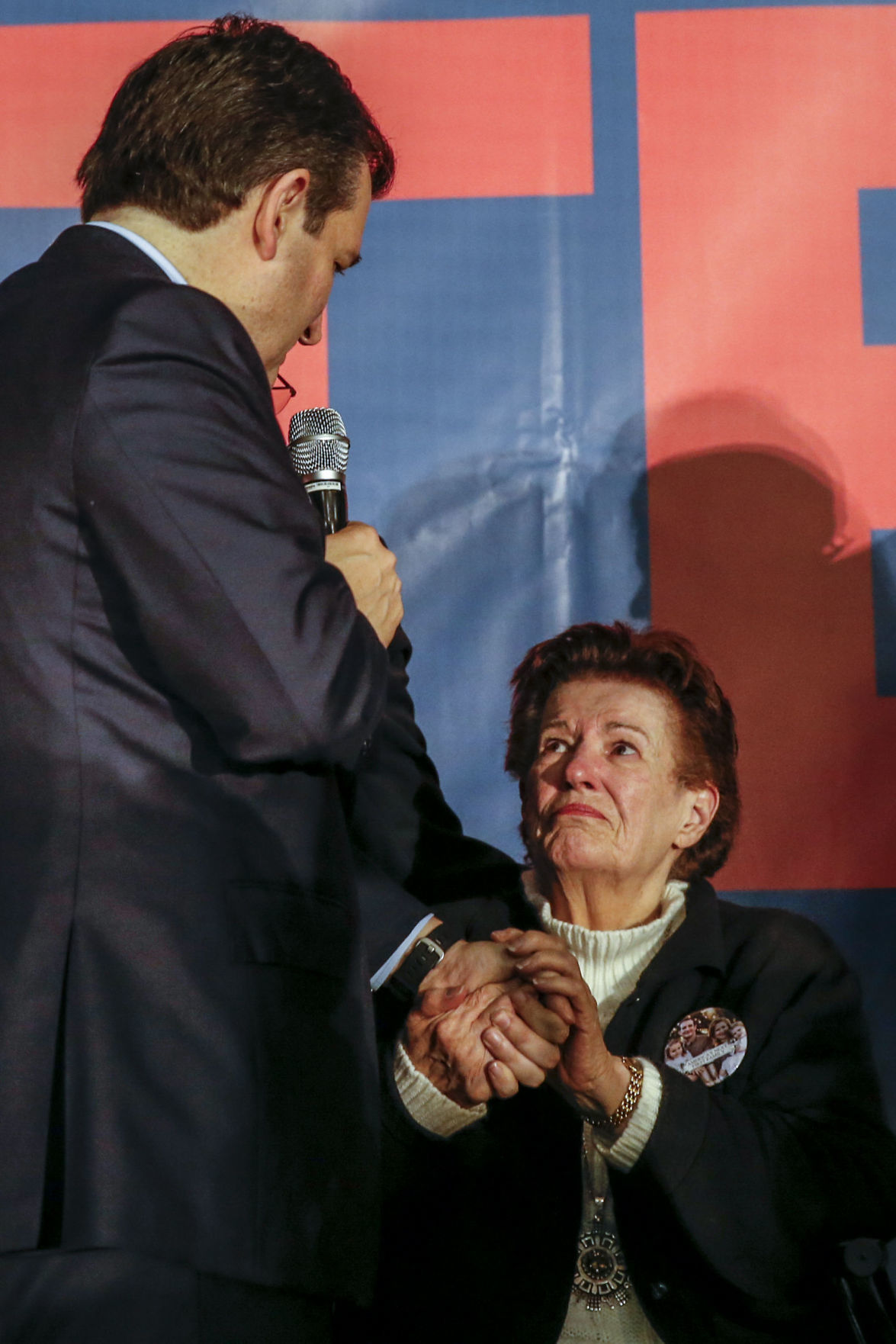 IOWA CAUCUS 2016 - LATE